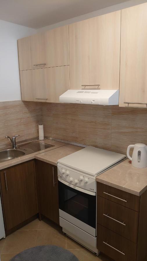 Apartments Tulipan - With Free Private Parking Garage Mostar Exterior foto